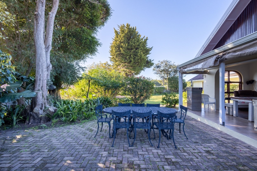 4 Bedroom Property for Sale in Lower Robberg Western Cape